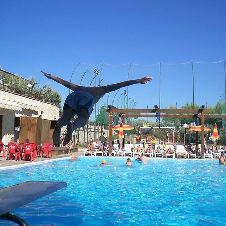 Villaggio Turistico Defensola Вьесте Экстерьер фото